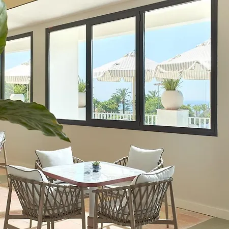 Don Carlos Hotel