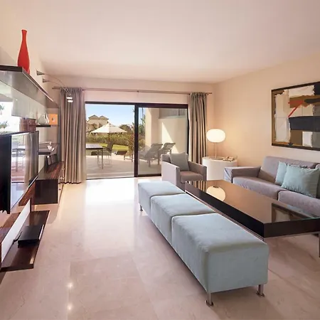 Don Carlos Hotel